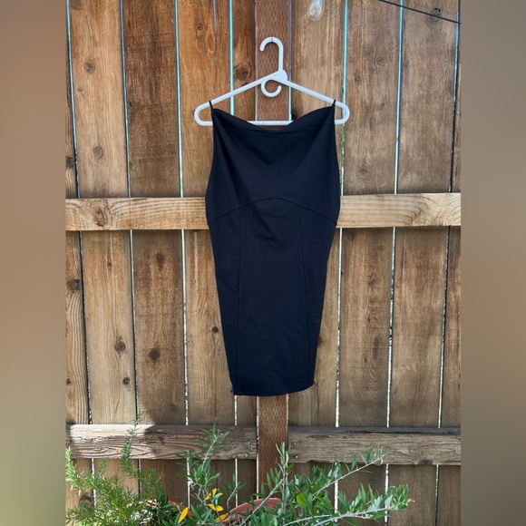 Urban Outfitters Black Backless Dress - Picture 2 of 6